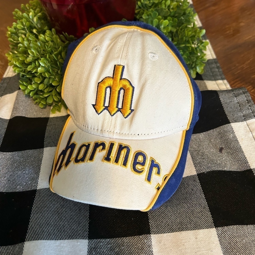 Seattle Mariners trident hat toddlers